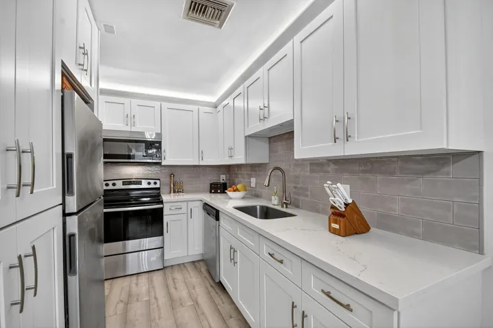 2411 papaya dr kit