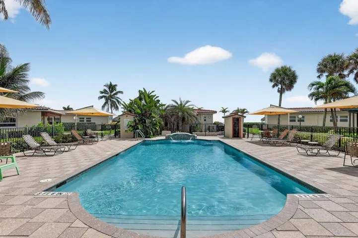pool facing east