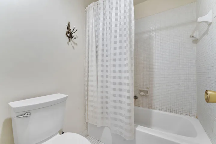 Shower/tub combo