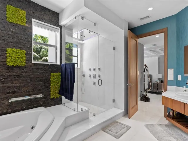 79-Bathroom