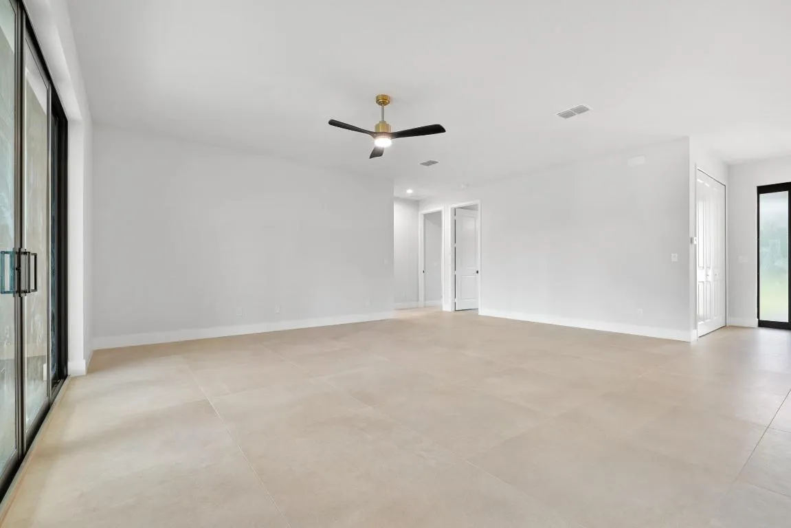 Living room 2
