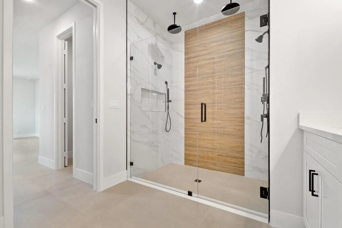 master bathroom 2