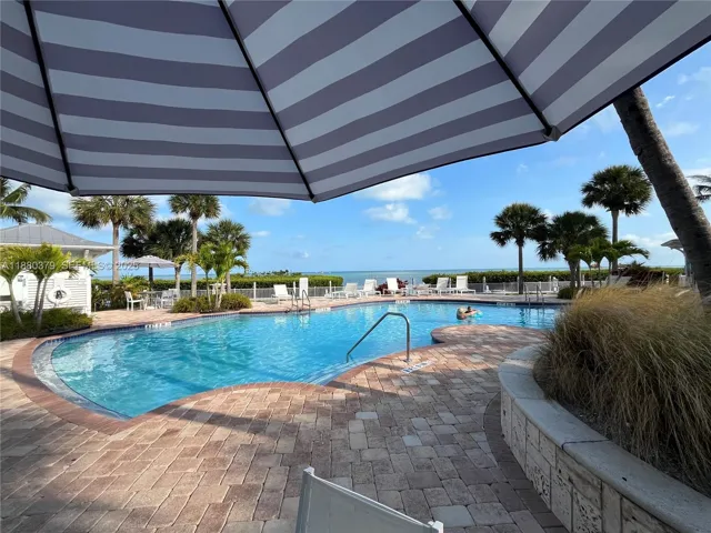 Community pool