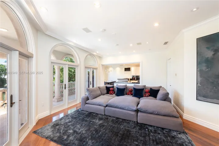 Sitting room by the kitchen area, with access to terrace and summer kitchen.