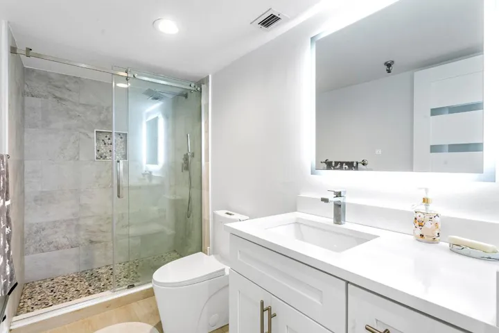 22 Second Bath Fully Updated