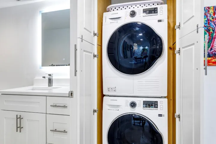 23 Convenient in Unit Washer Dryer