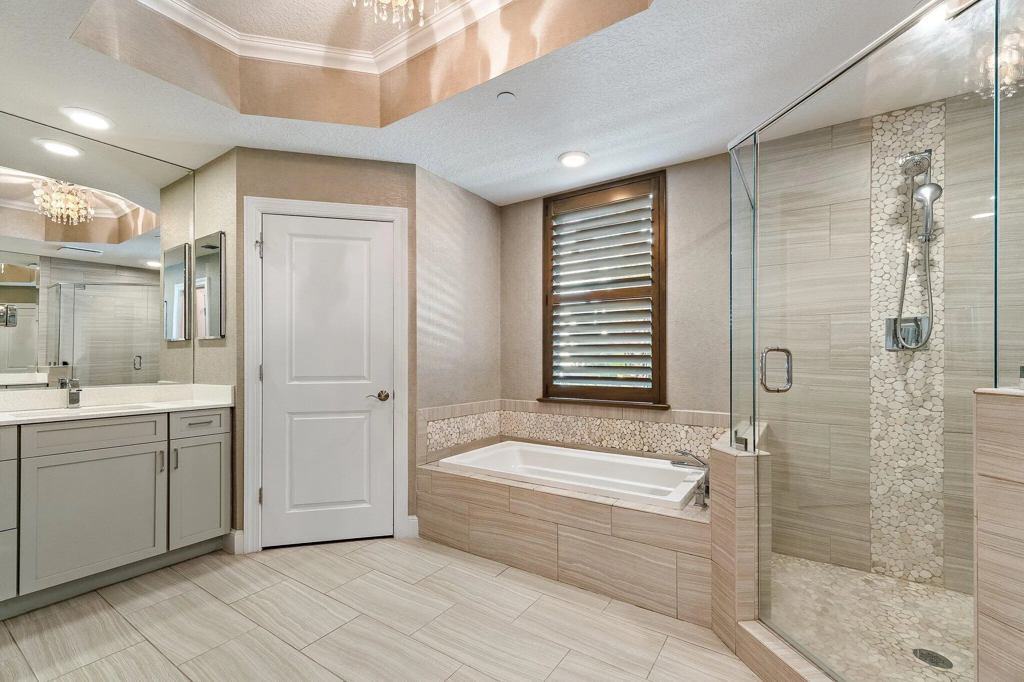 061-411BayColonyDrN-JunoBeach-SMALL