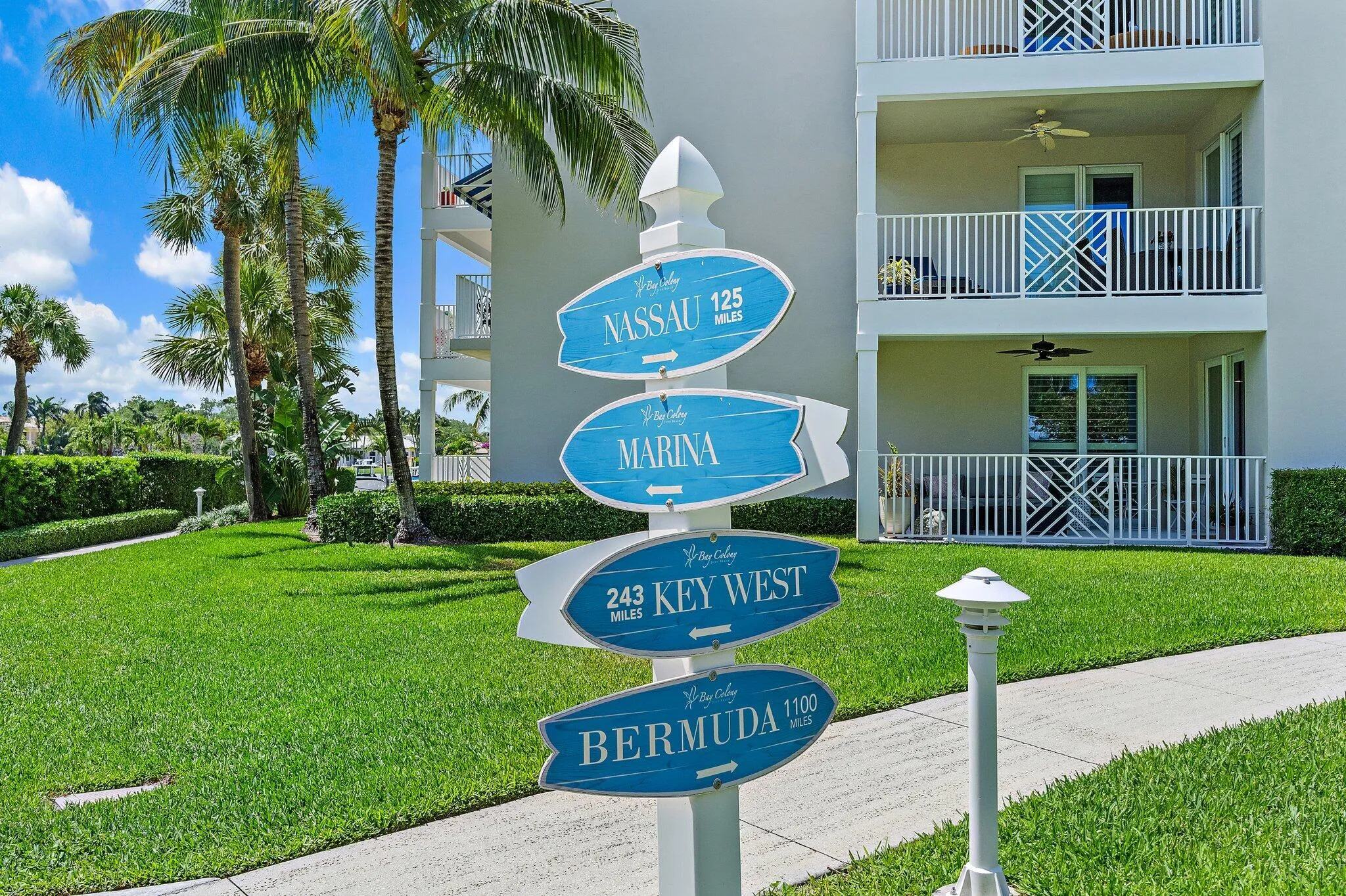 024-411BayColonyDrN-JunoBeach-SMALL