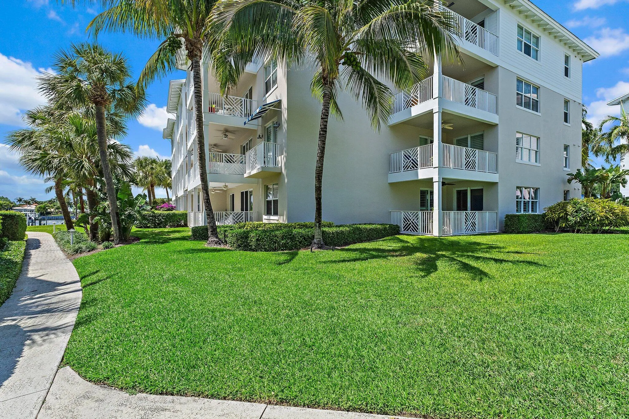 026-411BayColonyDrN-JunoBeach-SMALL