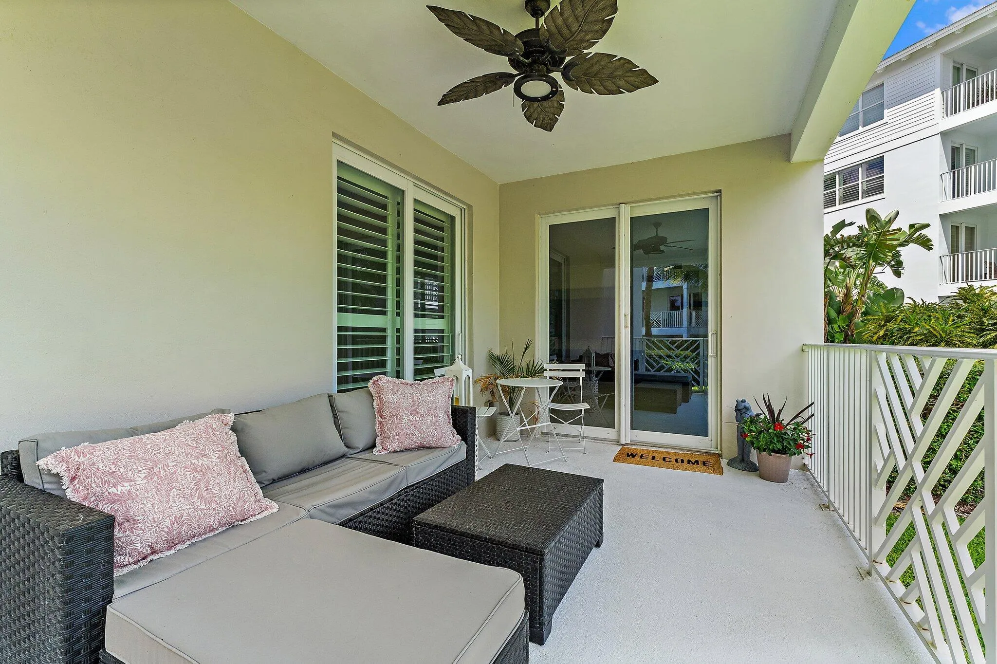 022-411BayColonyDrN-JunoBeach-SMALL