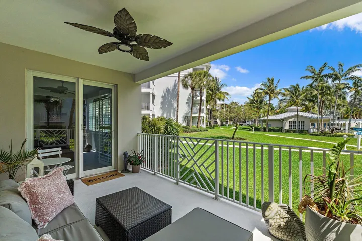 021-411BayColonyDrN-JunoBeach-SMALL