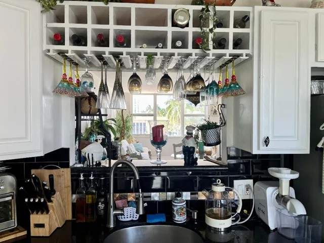 12. Kitchen 05