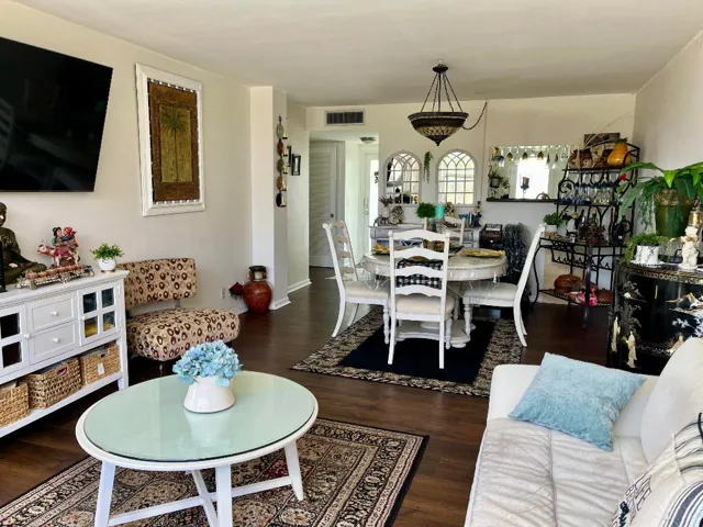 06. Living room 04