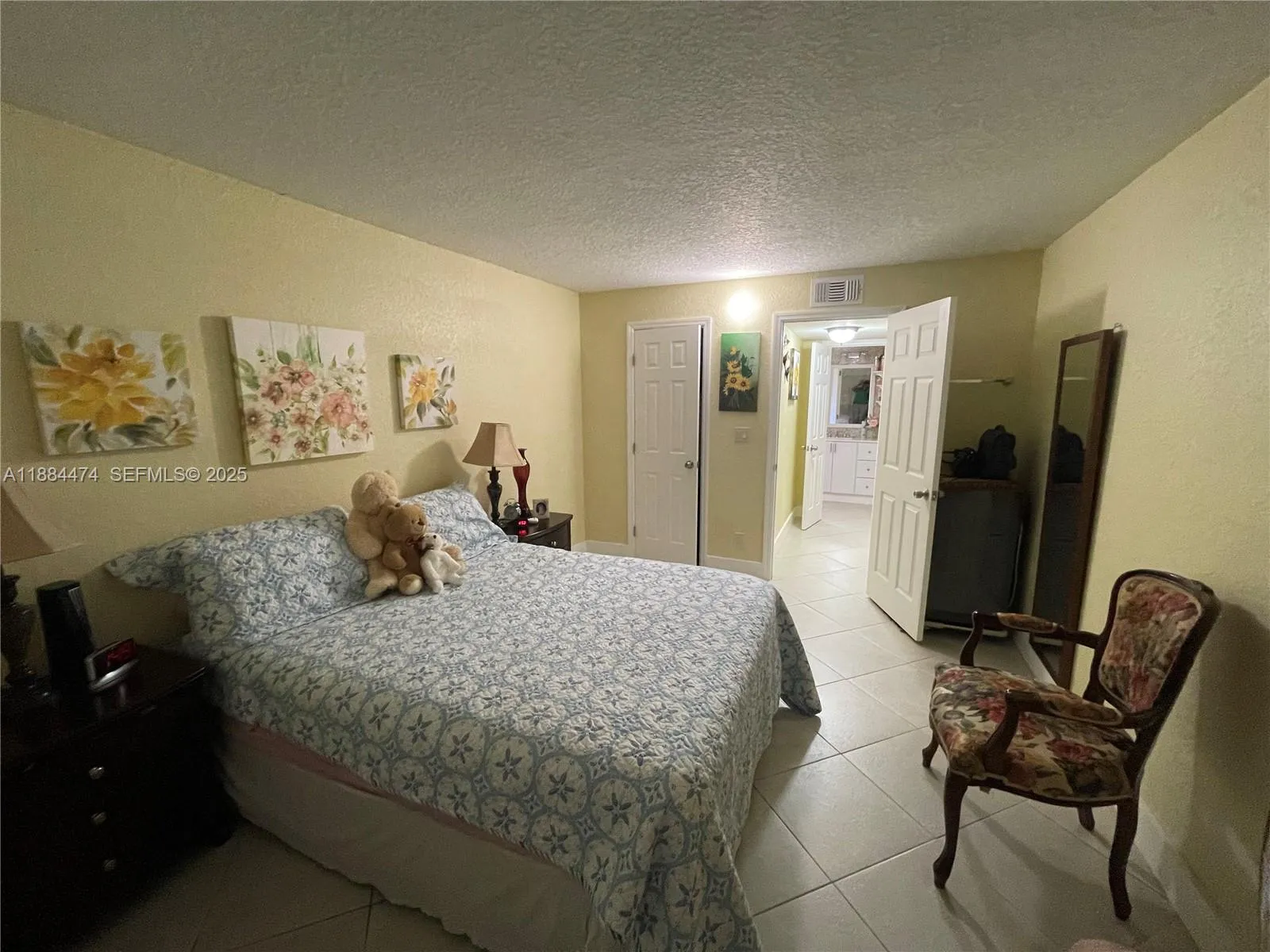 Photo 34