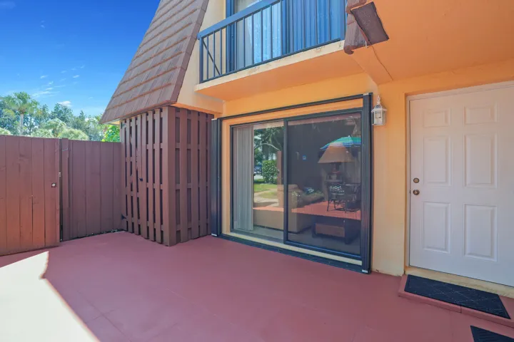 Patio extra shed