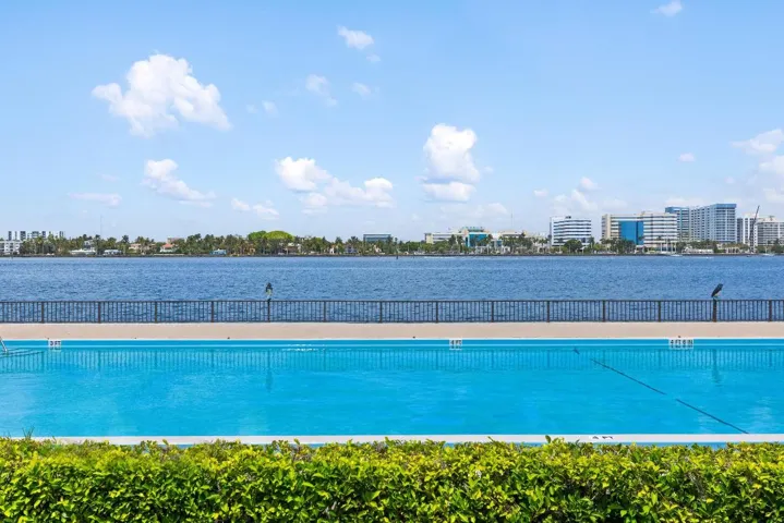 Villa Plati Pool