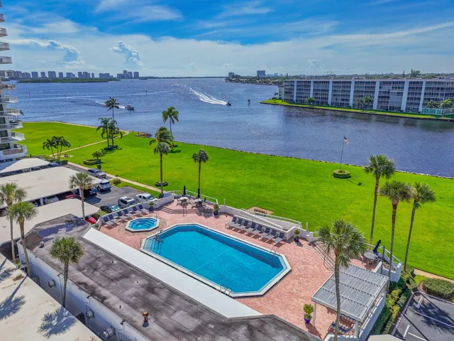 Pool on Intracoastal