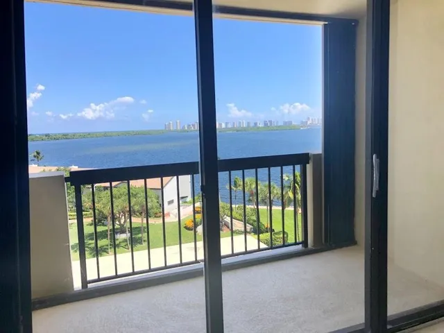 Guest Bedroom Balcony