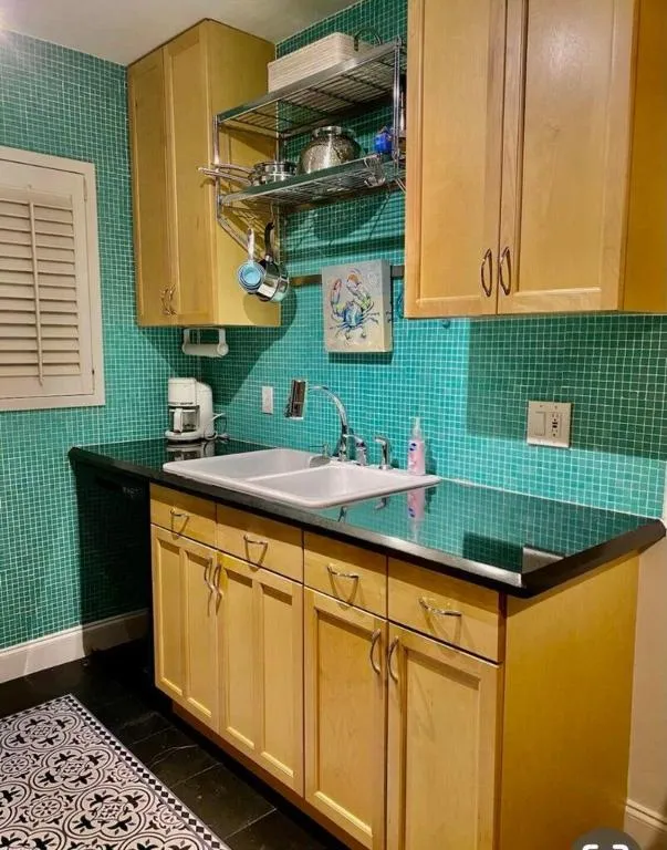 14 - kitchen 3