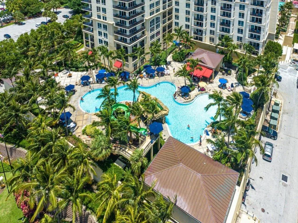 042-3800NorthOceanDrive-1053-RivieraBeac