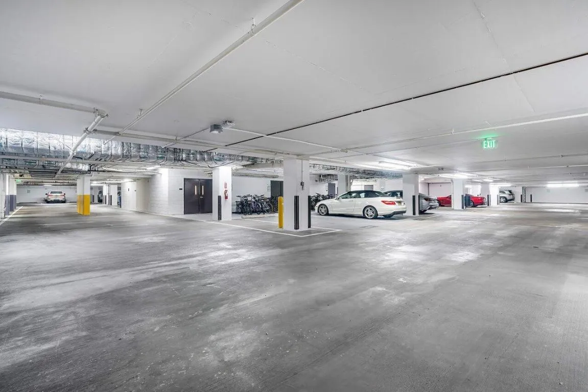 040-3800NorthOceanDrive-1053-RivieraBeac