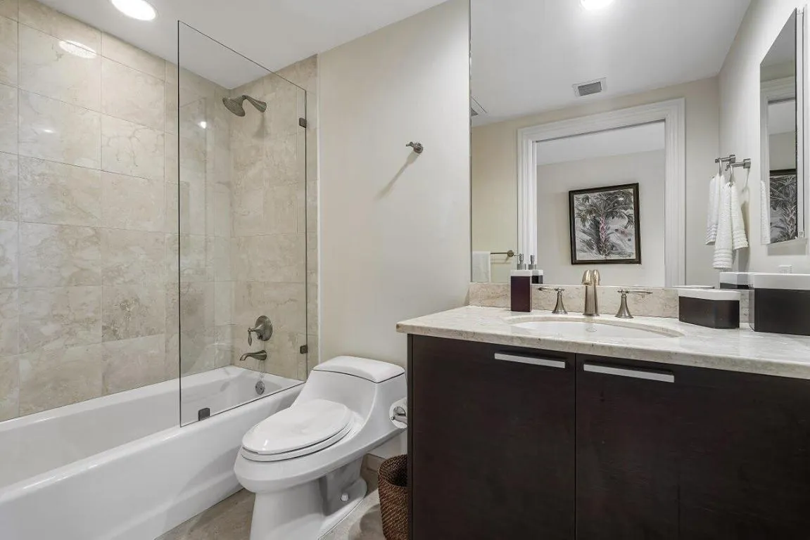 030-3800NorthOceanDrive-1053-RivieraBeac