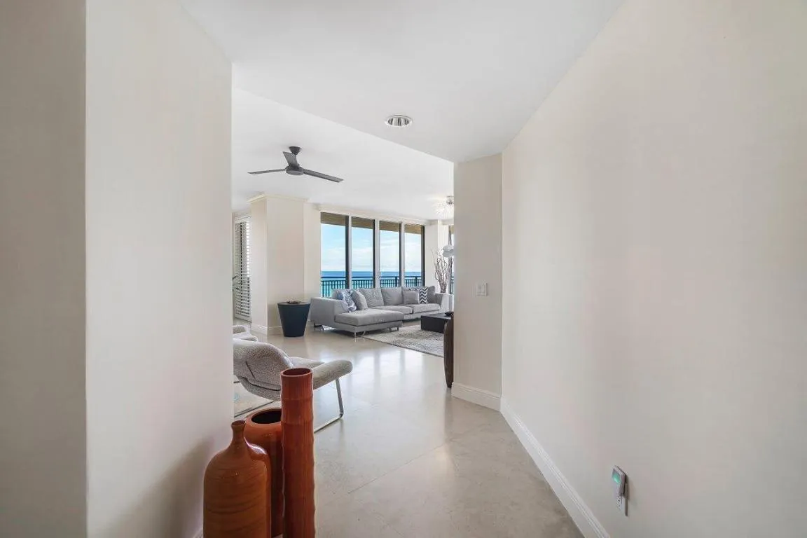 016-3800NorthOceanDrive-1053-RivieraBeac