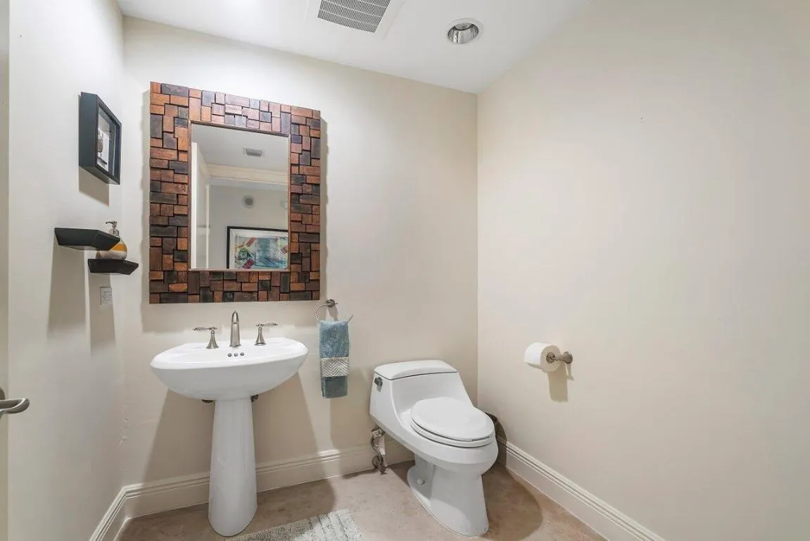 028-3800NorthOceanDrive-1053-RivieraBeac