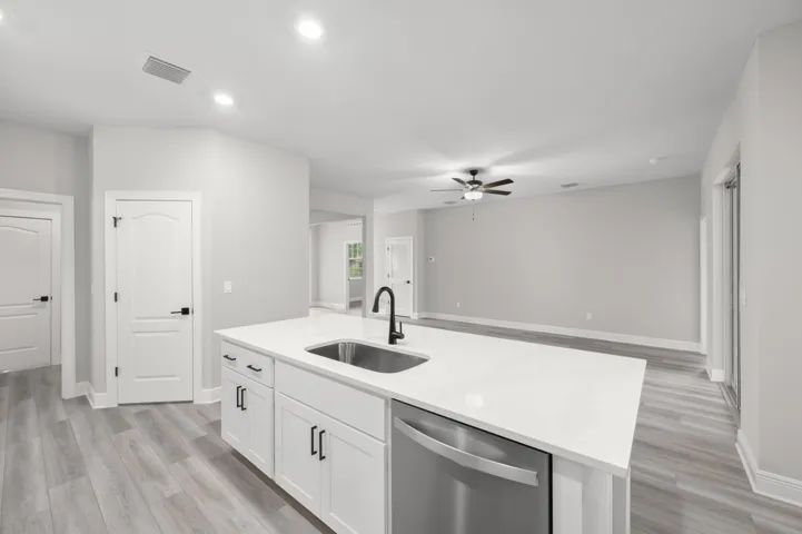 Greenfield - 1526 SW Nervia Ave - 11 - W