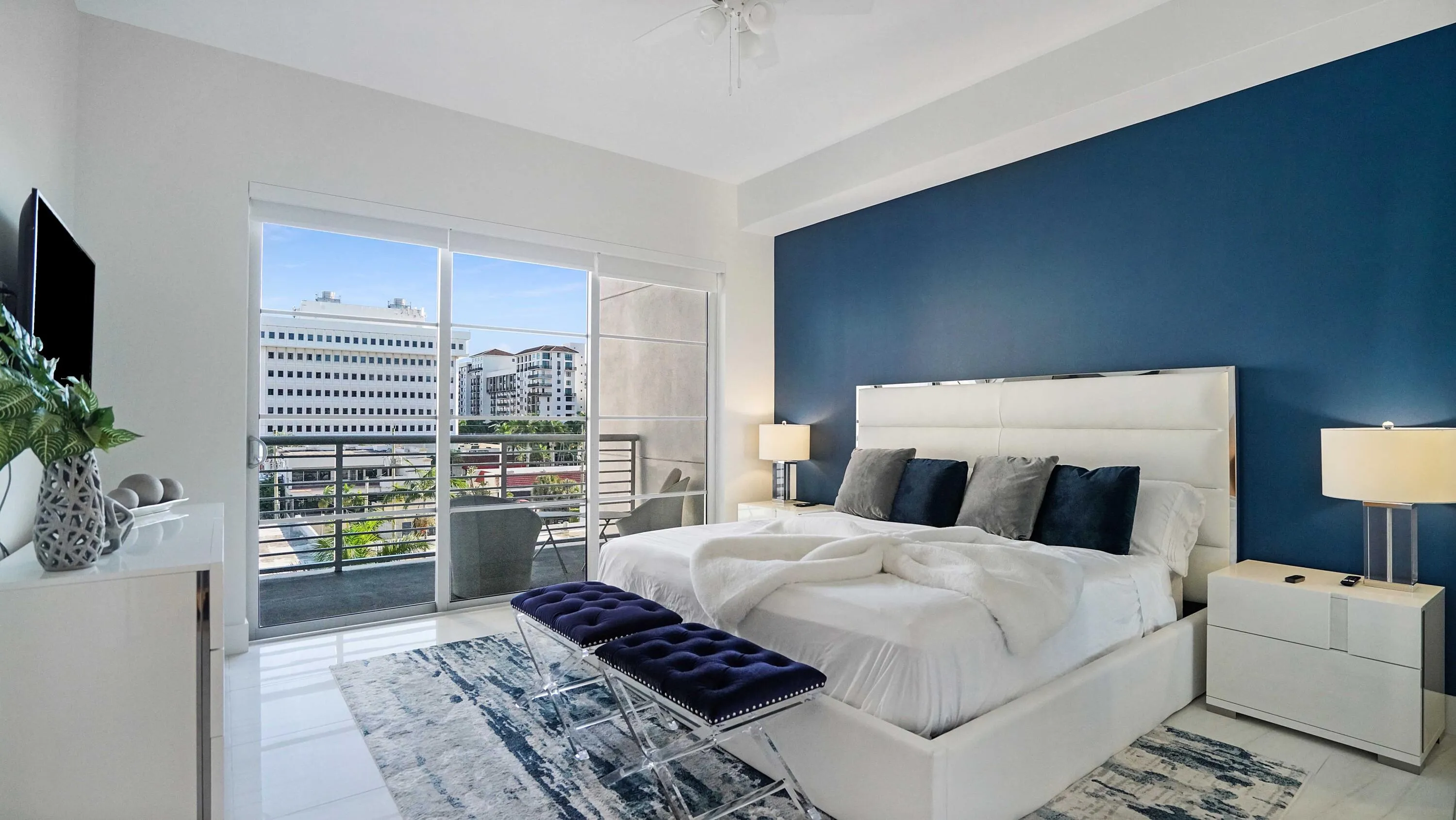 Generously proportioned primary suite offering comfort and privacy within Tower 155, surrounded by the restaurants, boutiques, beaches, and lifestyle that define Downtown Boca Raton.