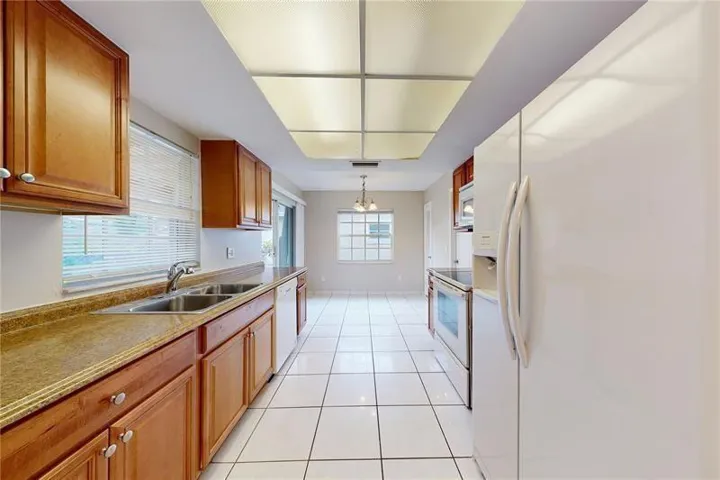 Spacious Kitchen