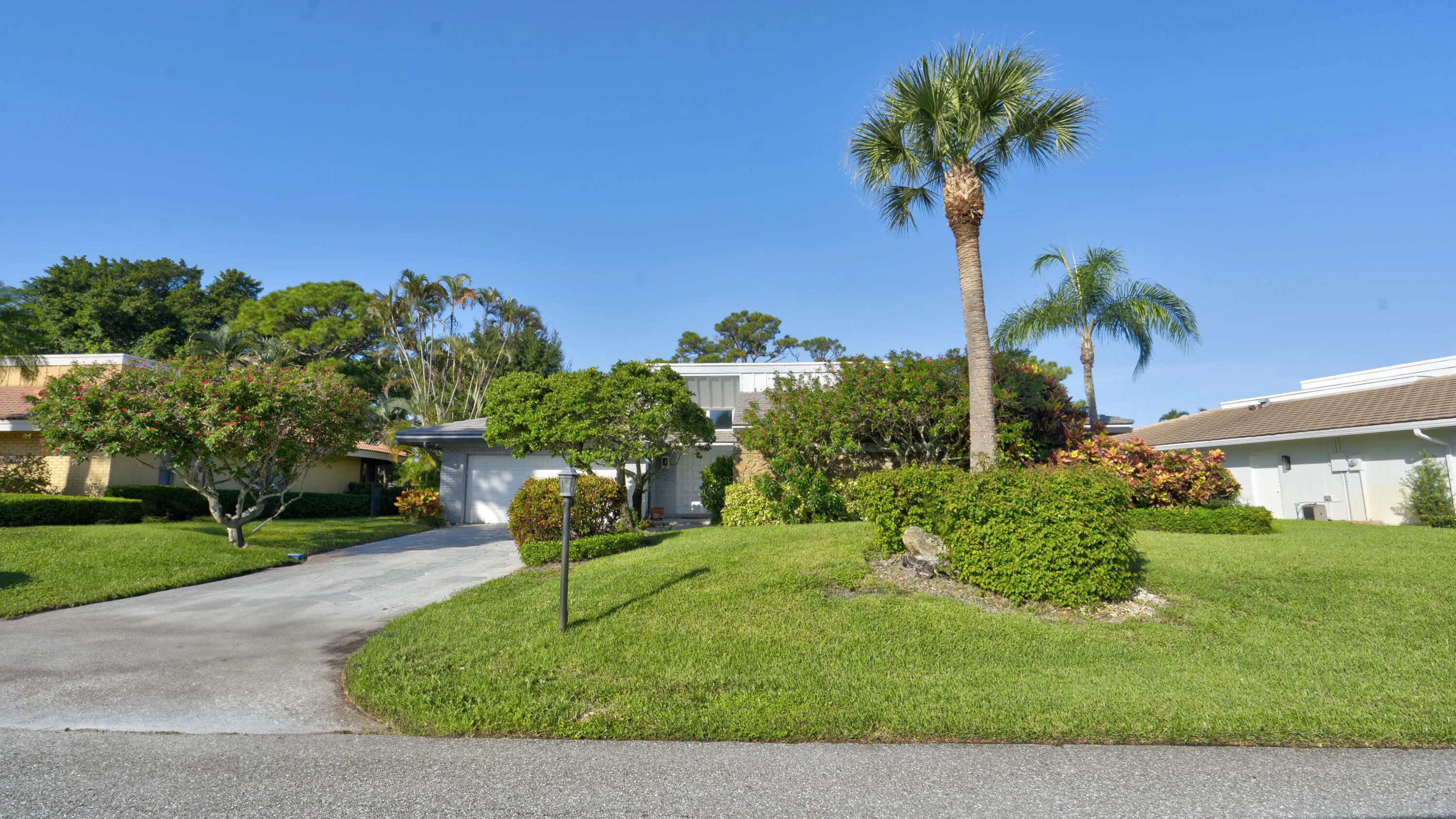 634 Lakewoode Cir w Delray Beach 33445-5