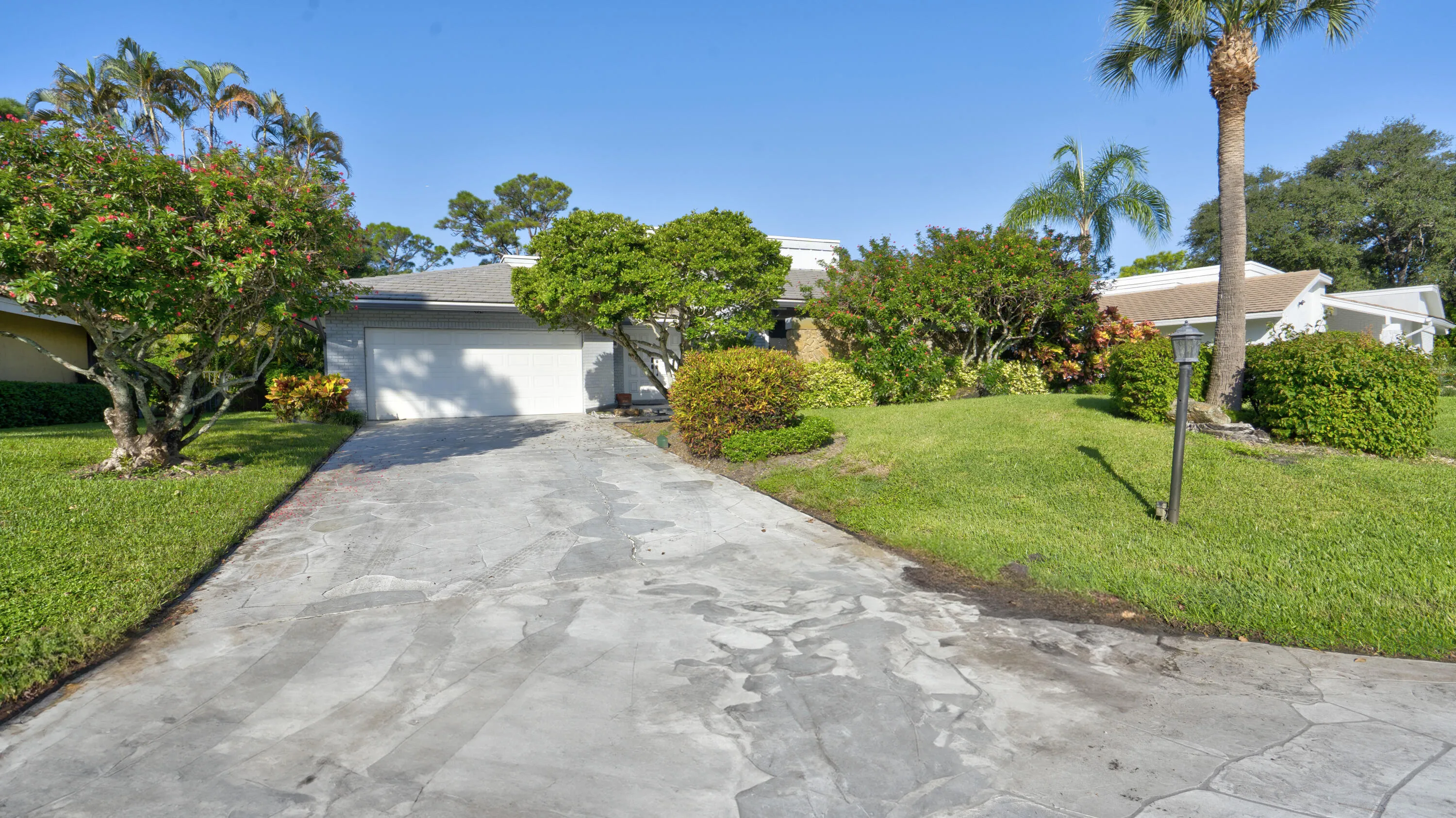 634 Lakewoode Cir w Delray Beach 33445-5