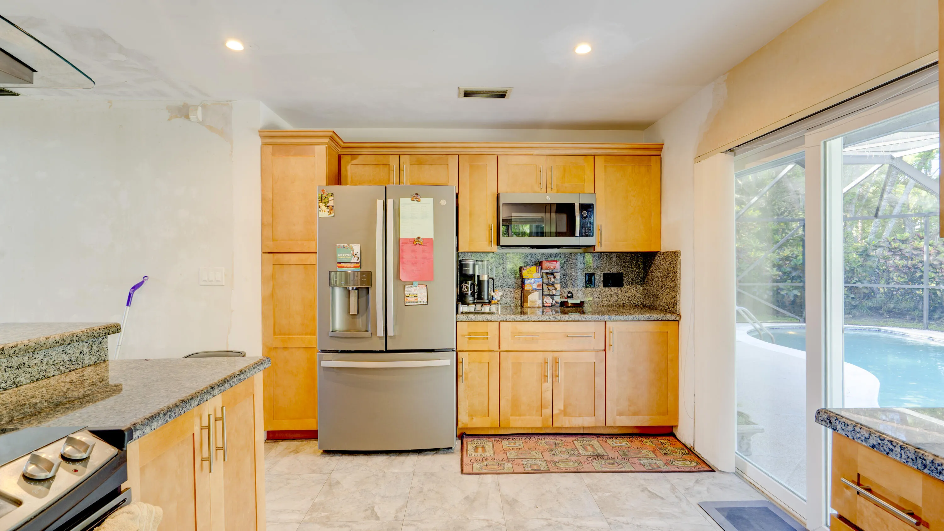 634 Lakewoode Cir w Delray Beach 33445-8
