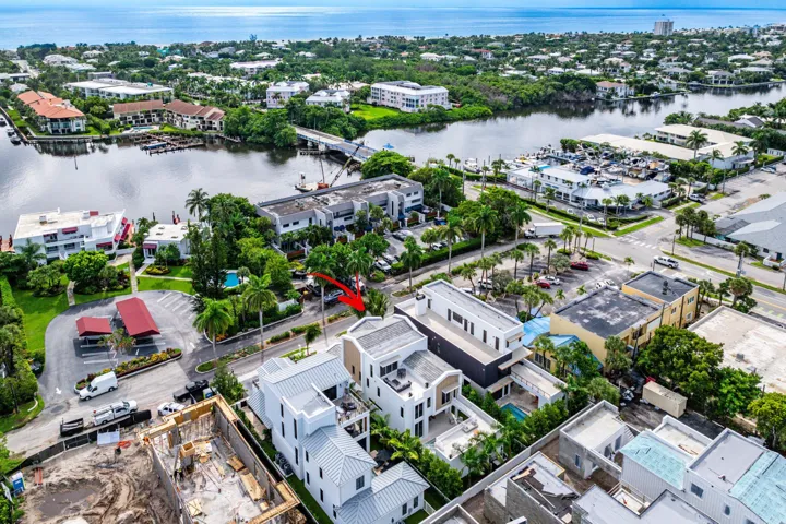 029-812PalmTrail-DelrayBeach-FL-33483-SM