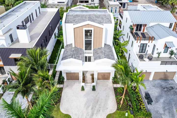 020-812PalmTrail-DelrayBeach-FL-33483-SM