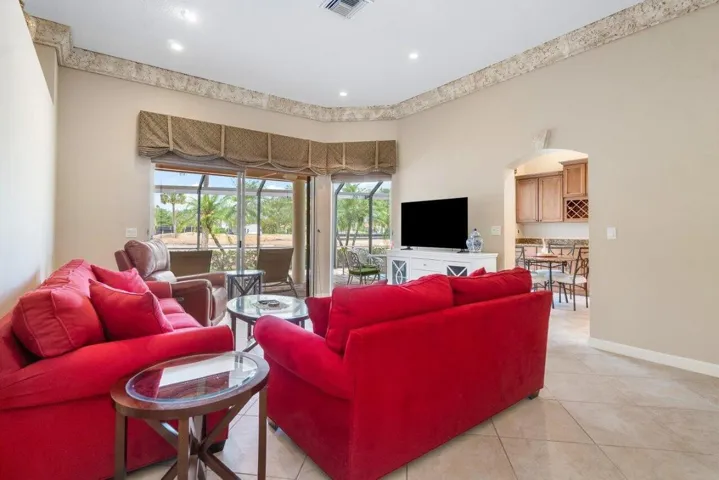 007-8161QuailMeadowWay-WestPalmBeach-FL-
