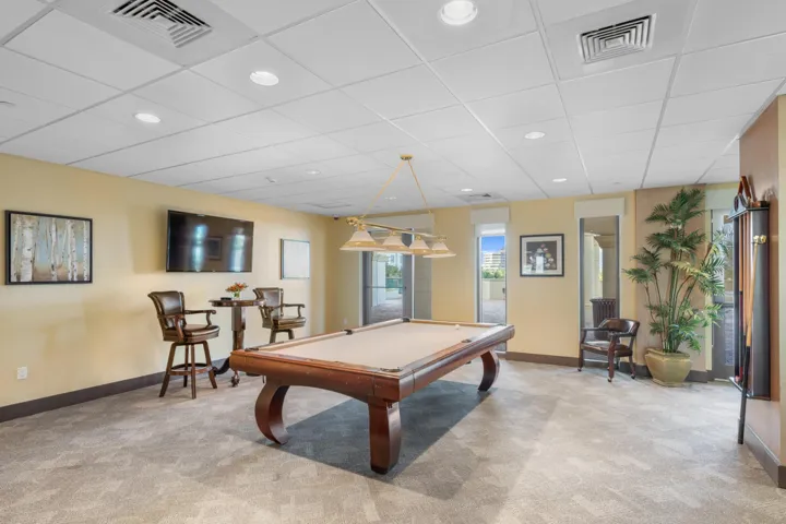 Game room/billiards
