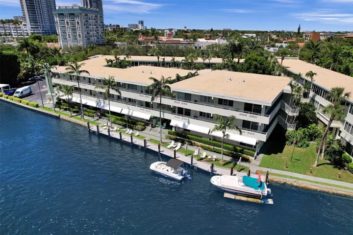 Dock space for 24' boat