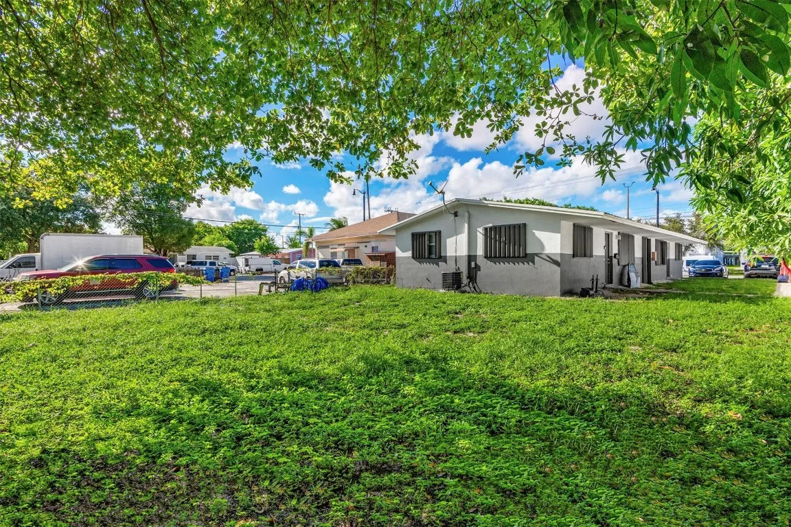Property photo 32