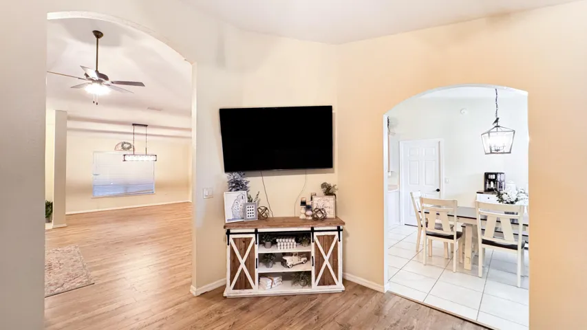 Living Room-Dining
