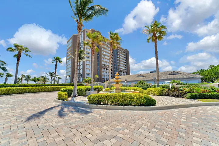 4160 N Hwy A1A Apt 703A Fort-large-003-0