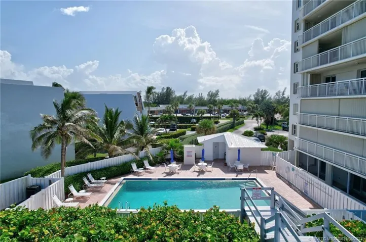 Complex Pool