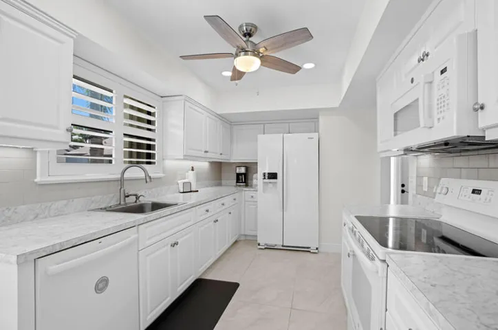 Kitchen 4