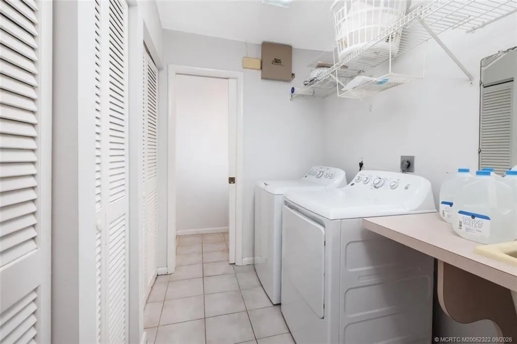 Property photo 38