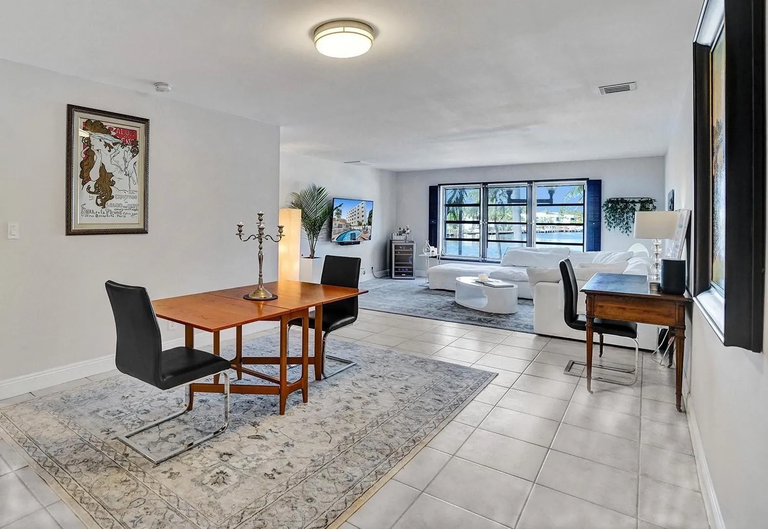 DINING AREA IS SPACIOUS