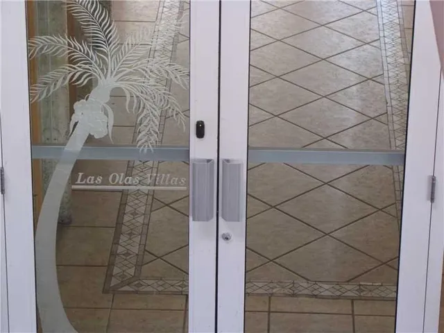 SECURED LOBBY ENTRANCE- FOB AND INTERCOME