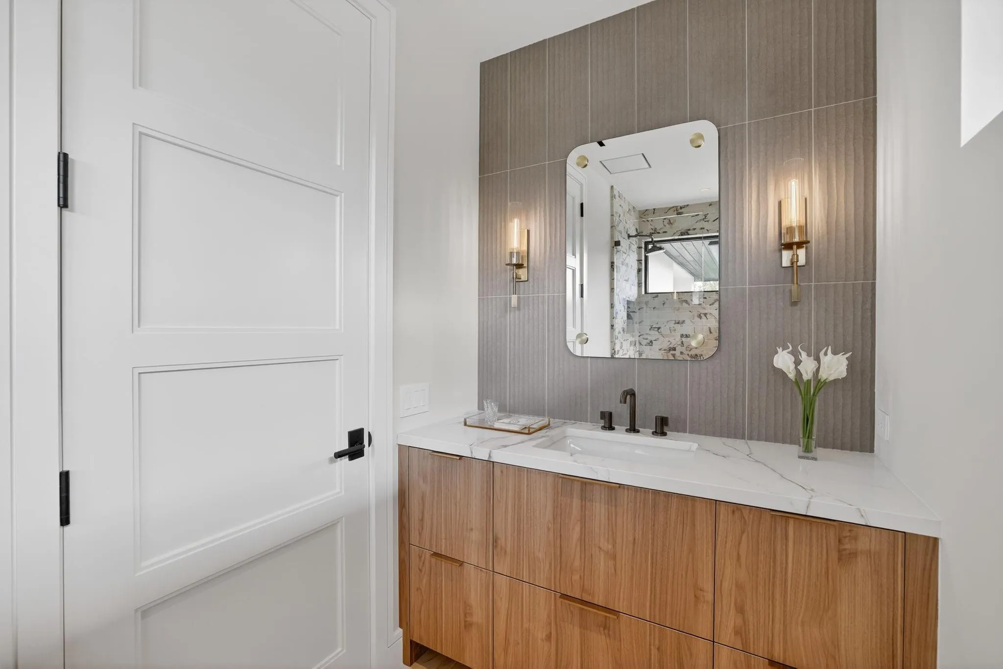 Property photo 63