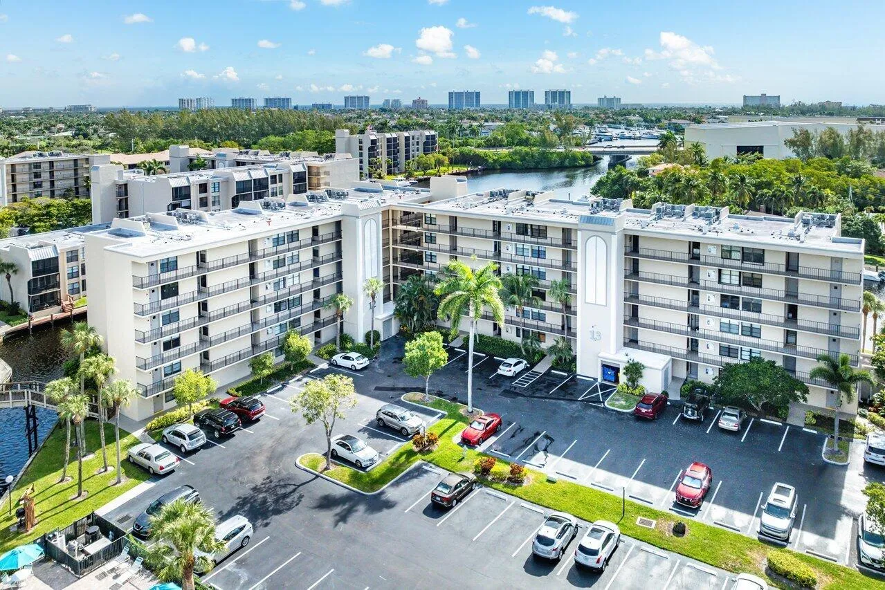 033-13RoyalPalmWay-Unit602-BocaRaton-FL-