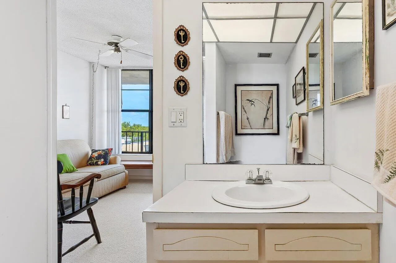 025-13RoyalPalmWay-Unit602-BocaRaton-FL-